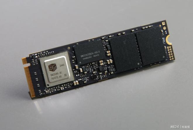 M9000 神舆PCIe 50 SSD测评mg不朽情缘平台网站性能翻倍提升！掠夺者G(图3)